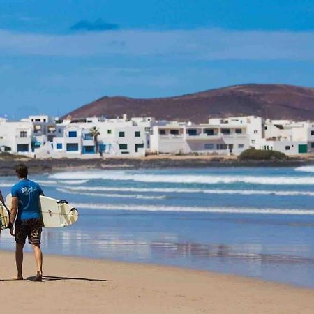 Famara, Apto. En Zona Tranquila A 200M Del Mar. Appartamento Esterno foto